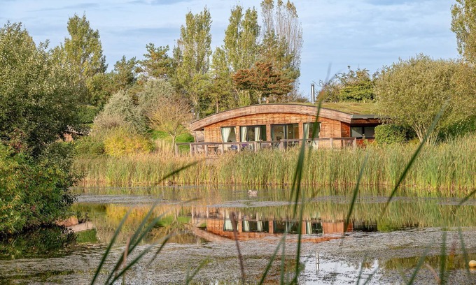 Richmond Cottage | Coco - a lodge that sleeps 6 guests in 3 bedrooms