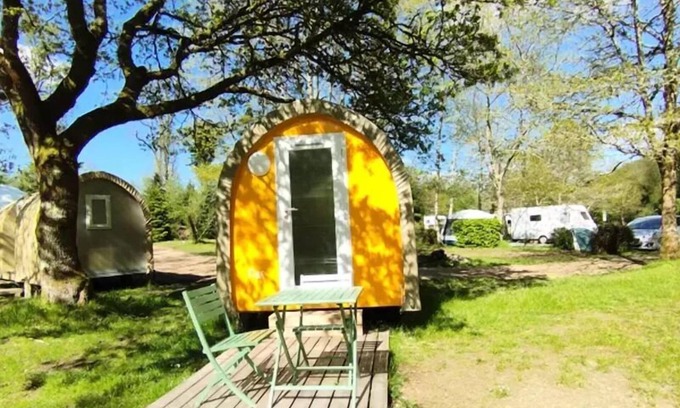 Locmaria-Berrien House | Coco Sweet 11 m2 - 1 Bedroom - with covered terrace/without bathroom 2 persons