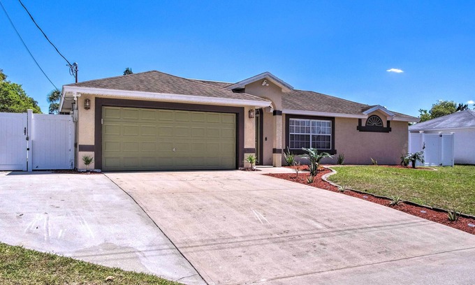 Sharpes House | Cocoa Family Home with Game Room & Private Pool!