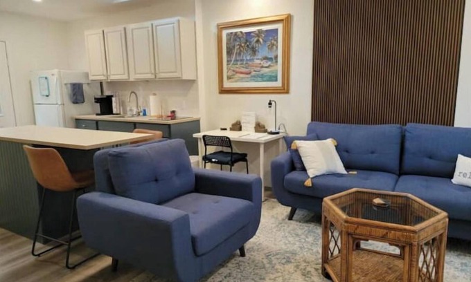 Cocoa Apartment | Cocoa Village Hideaway - 1 Bedroom/1 Bath Walk to Riverfront and Restaurants
