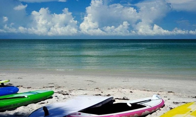 Pass-a-Grille Hotel | Coconut Inn