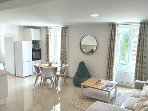 Foix Apartment | cocoon 52 m2 new, beautiful view castle and mountain