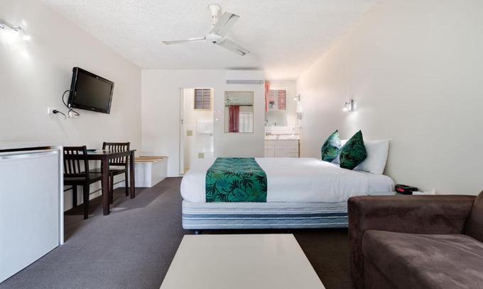 Coffs Harbour Hotel | Coffs Harbour Pacific Palms Motel