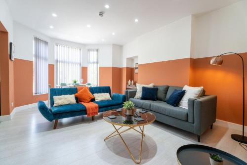Newport Apartment | Cohost Partners | Stylish and spacious 1Br