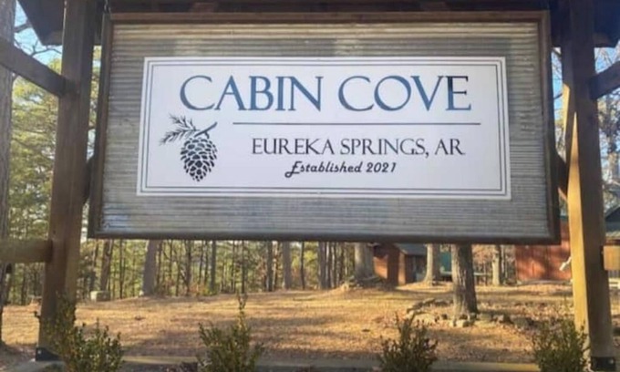 Eureka Springs Cabin | Collection of 6 Ozark Log Cabins