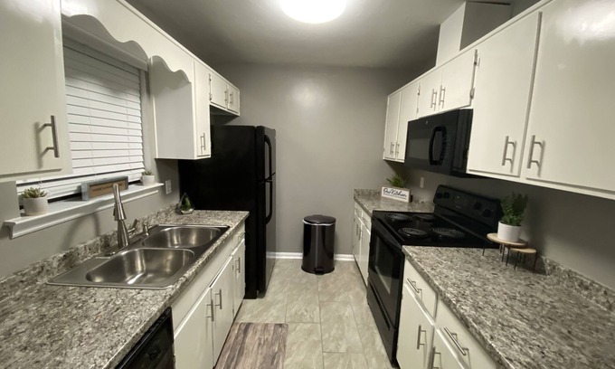 Tallahassee House | College Townhome