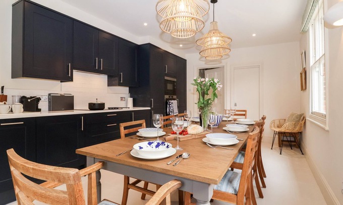 Southwold Cottage | COLLETT HOUSE, pet friendly, luxury holiday cottage in Southwold
