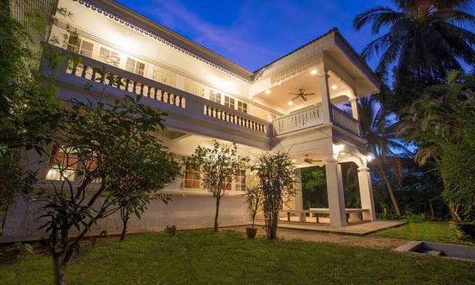 Mae Nam House | Colonial House short walk from Mae Nam beach