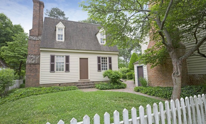 Williamsburg House | Colonial Williamsburg Two Bedroom Standalone House