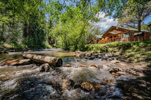 Evergreen Cabin | Colorado Bear Creek Cabins