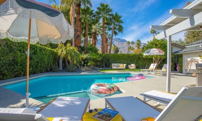 Araby House | Colorful Modern Luxury w/Stunning Mountain Views