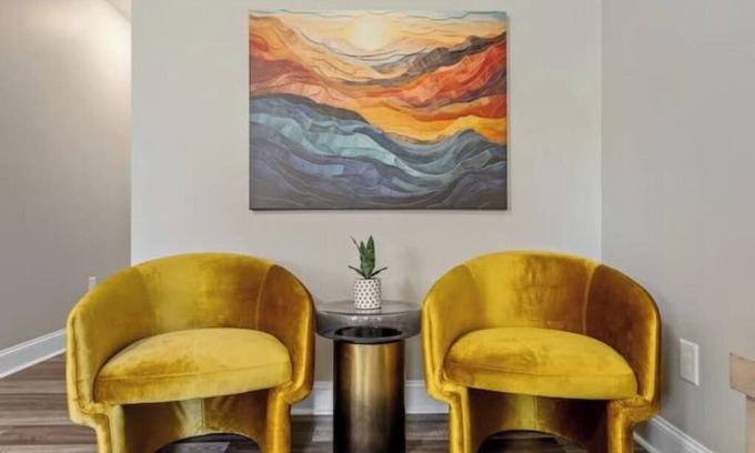 Taylors House | Colorful & modern w/private patio, veteran-owned