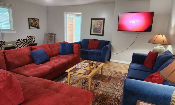 South Pensacola House | Come eat, see the art and enjoy the music at the Seafood Festival this weekend!