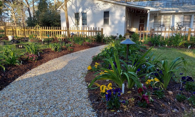 Ladson House | Come visit our “Sweet Retreat at the End of the Street” where you can relax!
