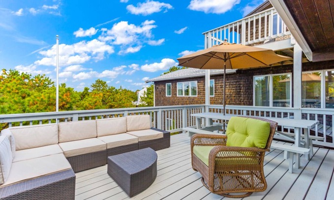 North Eastham House | Come Wade With Me 280-E Modern Spacious Eastham Home Steps From Cape Cod Bay