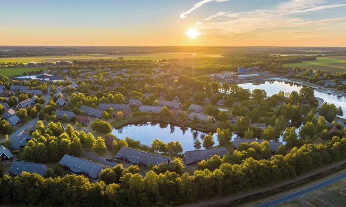 Nooitgedacht House | Comfort 6-person bungalow in the holiday park Hof van Saksen