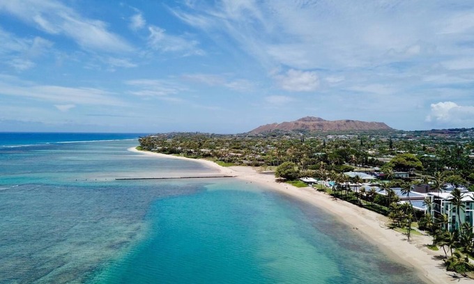 Waialae Iki House | Comfort and Elegance-2 Suites at the Kahana Resort