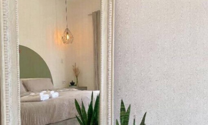 La Ventana Apartment | Comfort and Spacious King Room #10