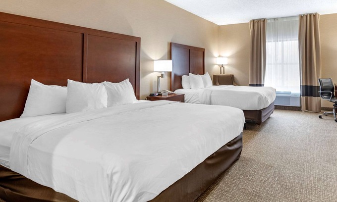 Bridgeport Hotel | Comfort Inn Louisville Southwest