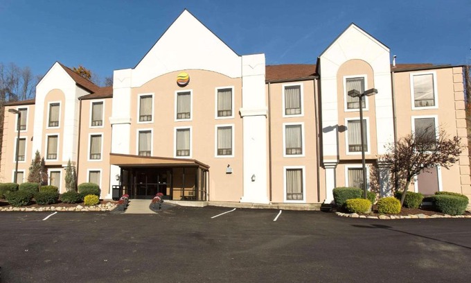 South Hills Hotel | Comfort Inn Pittsburgh Crafton