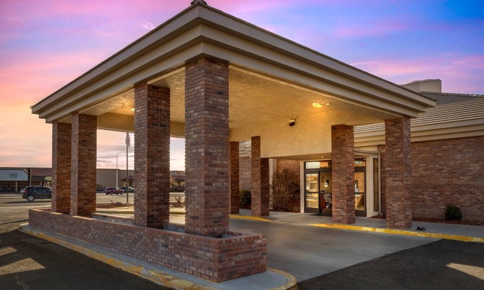 Fallon Hotel | Comfort Inn & Suites Near Fallon Naval Air Station