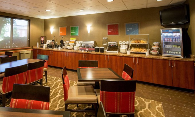 Springfield Hotel | Comfort Suites Springfield-Eugene