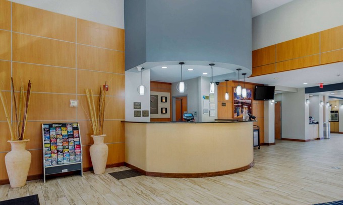 Stockbridge Hotel | Comfort Suites Stockbridge Atlanta South