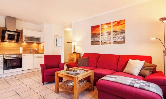 Alt Gaarz Apartment | comfortable 2-room apartment with terrace between Salzhaff and the beach