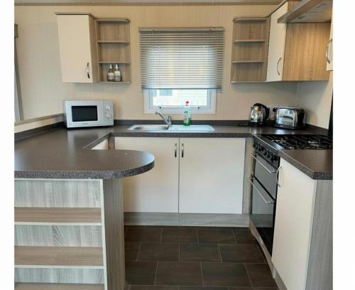 St Leonards-On-Sea House | Comfortable 3-Bed Caravan - Combe Haven