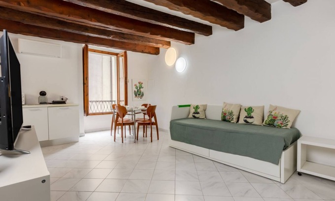 Historic Castle District Apartment | Comfortable 55 sqm studio apartment, capable of hosting up to 4 people, located on the ground floor of a period building.The property is located in the historic center of Cagliari, within the Castello district, in an area full of services and well connec