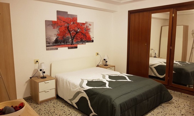 Sagunto Condo | Comfortable and spacious apartment for 6 px. 3 bedrooms and 2 bathrooms, independent kitchen .