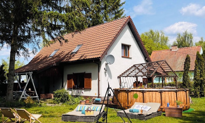 Nowe Guty House | Comfortable all-year-round house with garden next to Śniardwy Lake beach.
