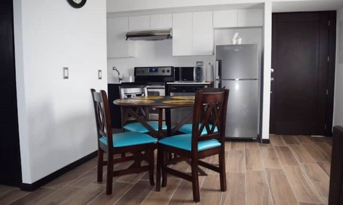 Zona 11 Apartment | Comfortable and modern apartment in zone 15