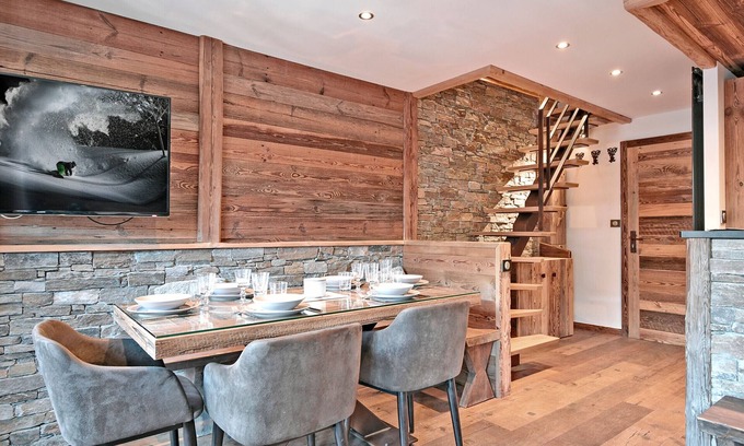 Meribel Centre Apartment | Comfortable duplex with concierge service in Méribel