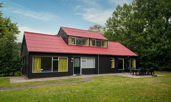 Midlaren House | Comfortable house in a wooded holiday park