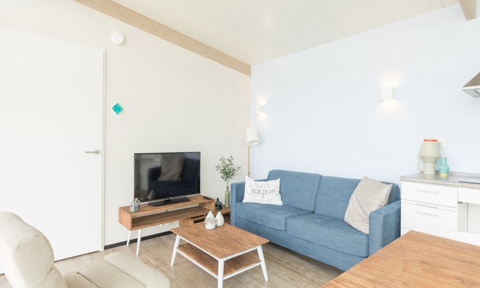 Hollum House | Comfortable lodge near beach