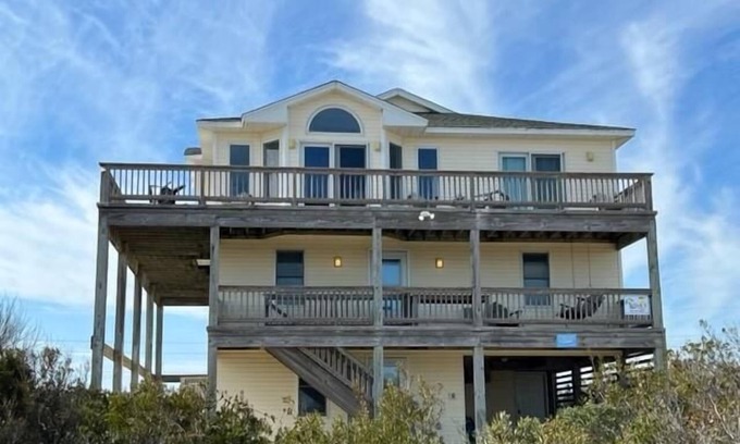 South Nags Head House | Comfortable, Pet Friendly, Private Heated Pool and lots of other amenities!