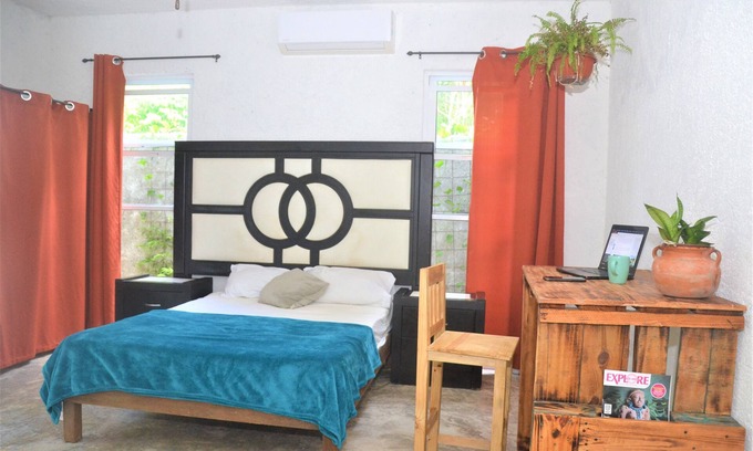 Puerto Morelos House | Comfortable queen room with jungle view - 10 min from the beach