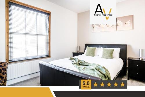Northampton House | Comfortable Two-Bedroom House - Garden, Free Parking, Fast Wi-Fi, Great for Business & Relocation By AV Hughes Properties
