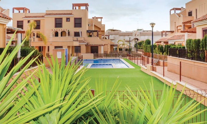 Los Geraeos Apartment | Comfortable vacation apartment in a gated community with private security and several communal pools