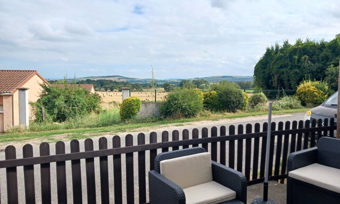 Jozerand Bed & Breakfast | Comfortable village house in a quiet street