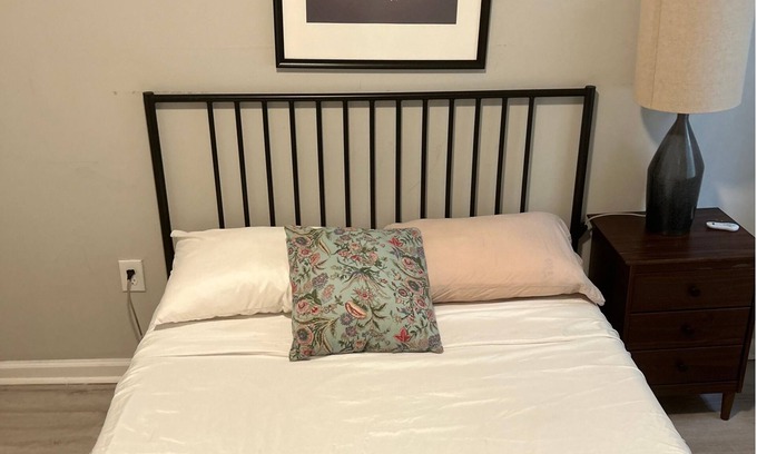 Windsor Park Apartment | Comfy 2Beds/1Bath in Near Eastside/Indy