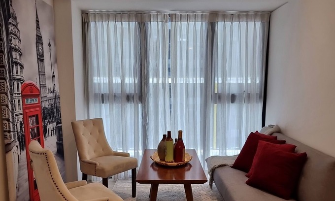 Zona 4 Apartment | Comfy apt near cultural district Guatemala
