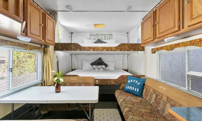 Corona House | Comfy Camper--Group, Family, Kid, & Pet-Friendly