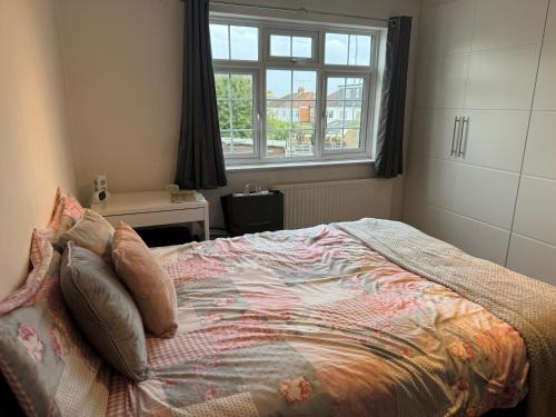 Hacton House | Comfy En-suite King Size room