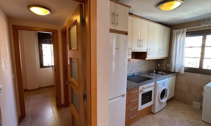 Cruz de Humilladero Apartment | Comfy gem with private parking in Av. Carlos Haya