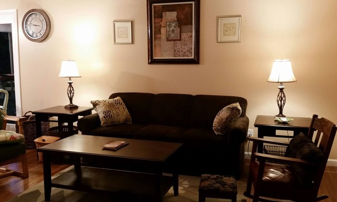 Interlochen House | Comfy Interlochen home, close to Traverse city, Duck and Green lake Pet Friendly