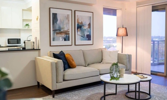 Maroubra Apartment | Comfy Maroubra Abode - Parking and District views