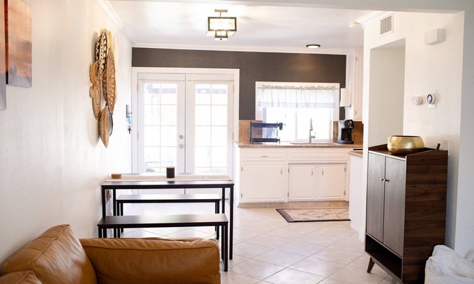 Ridgecrest Condo | Comfy Modern Mojave Condo w/Full Kitchen. Perfect for Pitstoppers & Long Term