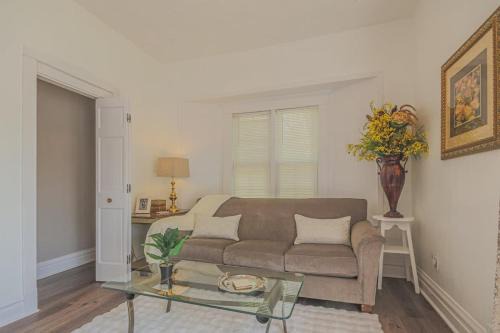 Forest Park Apartment | Comfy One Bed Apartment in Forest Park